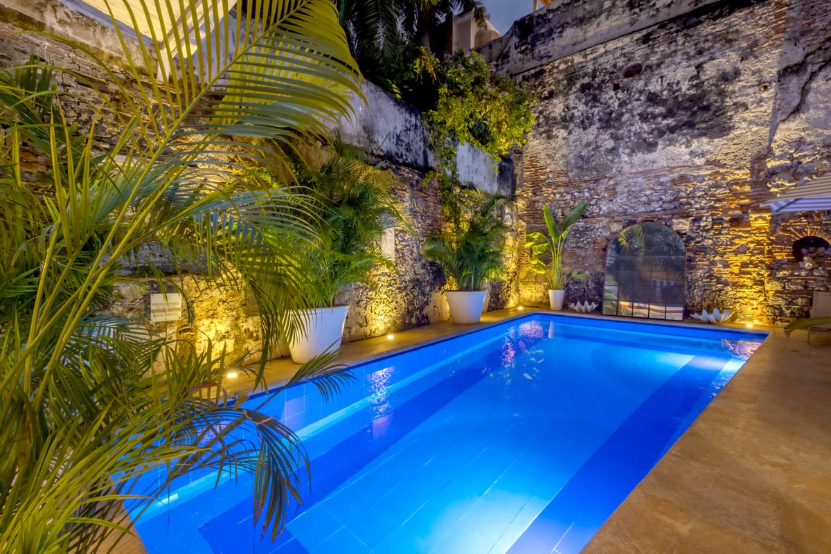 Piscina iluminada El Marqués Hotel Boutique Cartagena